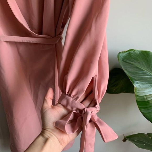 Topshop Blush Colored Long Sleeve Wrap Dress Sz 6 - Picture 5 of 9